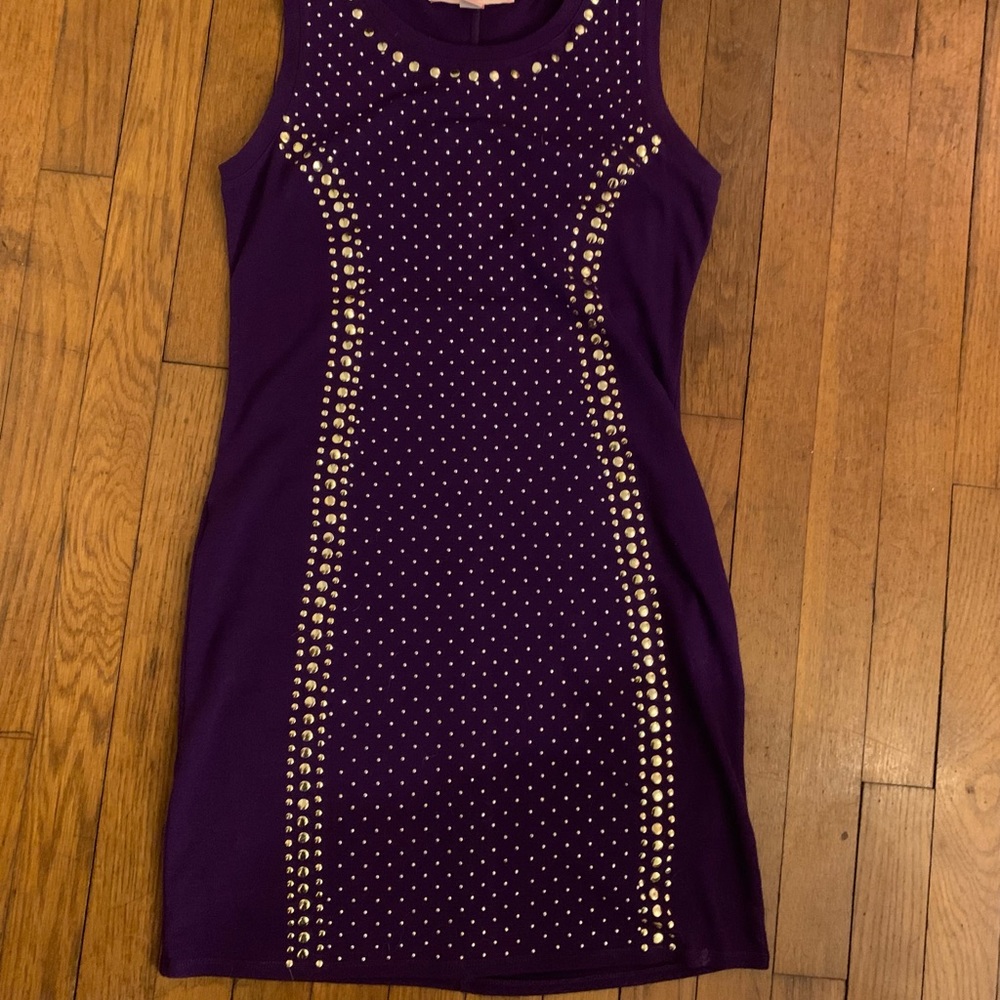 Flash sale!🎈🎈💕💕❤️holiday purple metallic beads dress body con dress-